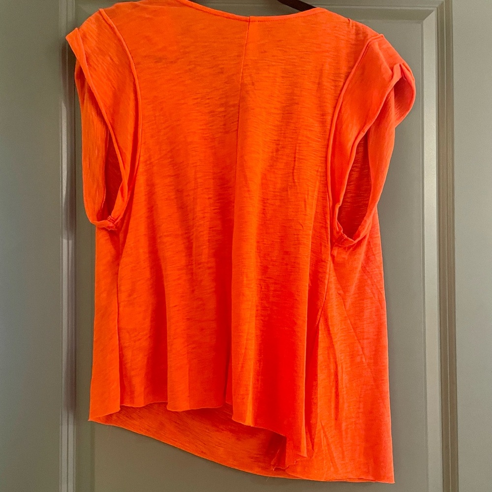 Elan drape top. - Picture 2 of 4